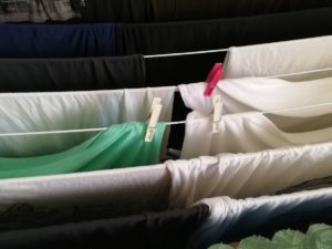 Einfach glatte Wäsche ohne zu bügeln? Geht das überhaupt